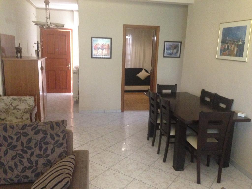 Nea Peramos Large Apartment Near The Beach 外观 照片