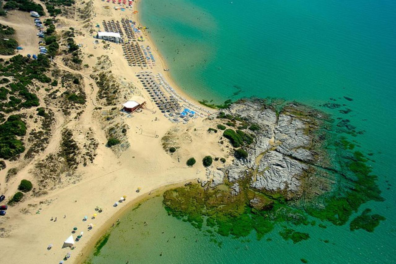 Nea Peramos Large Apartment Near The Beach 外观 照片